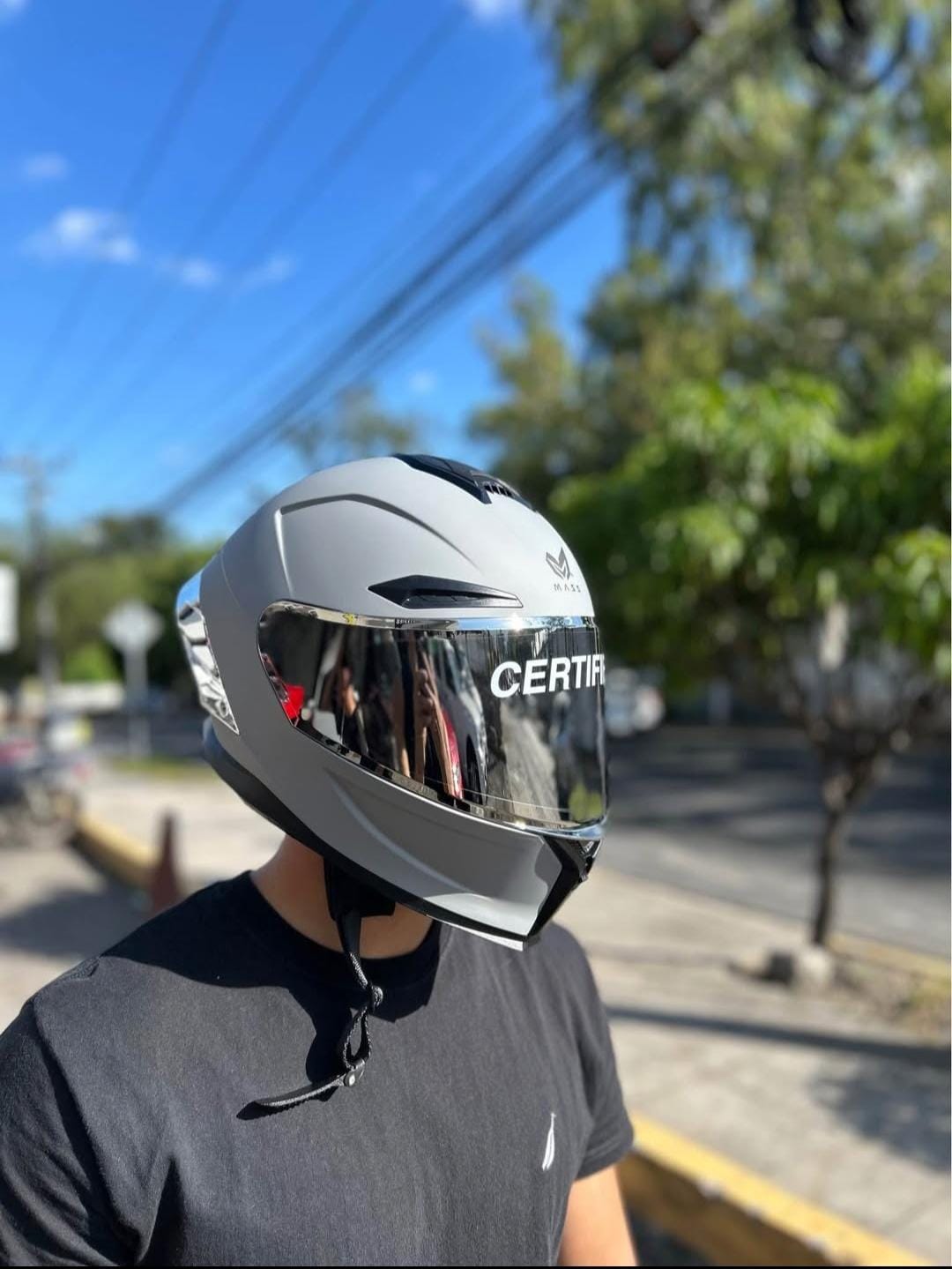 CASCO MASS EDICION GRIS PLATA
