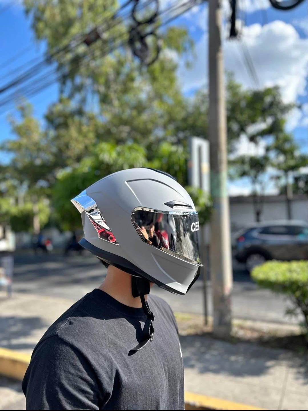 CASCO MASS EDICION GRIS PLATA