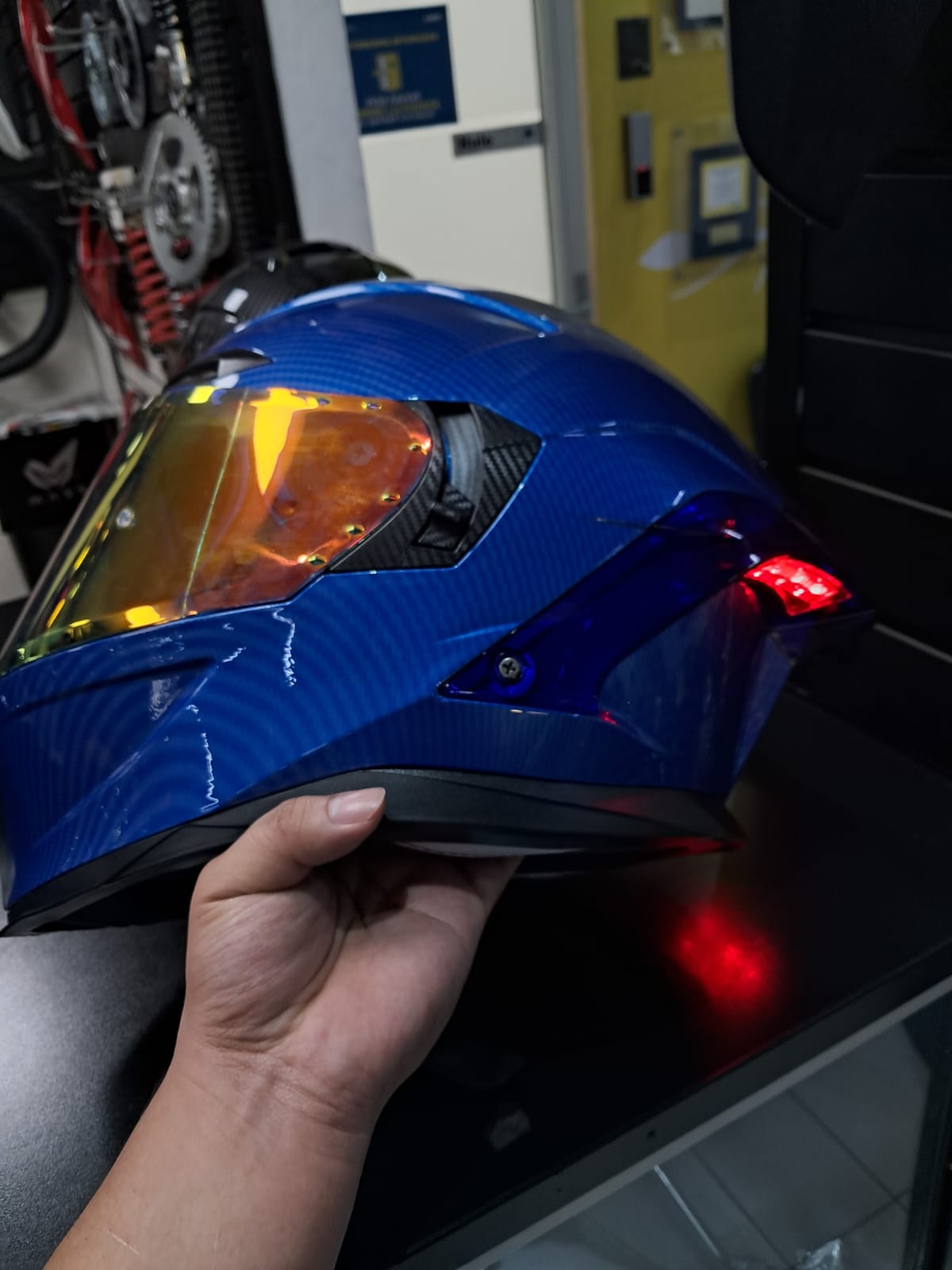 CASCO MASS EDICION AZUL CON LUZ LED