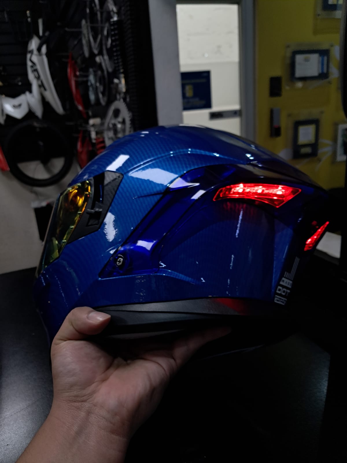 CASCO MASS EDICION AZUL CON LUZ LED